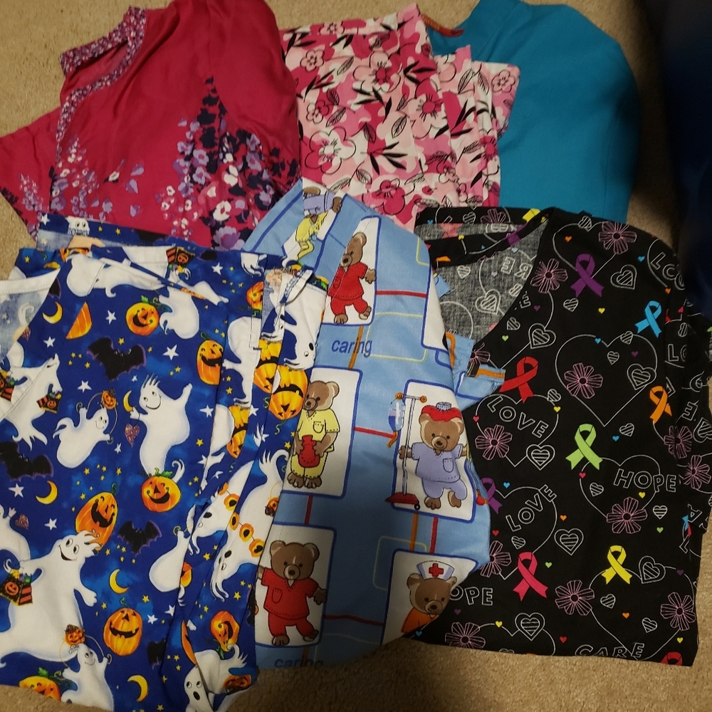 Womens scrub tops, medium